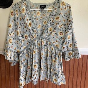 Boho Light Blue Floral Flowy Bell 3/4 sleeve Over shirt Small